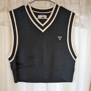 TNA sweater vest
